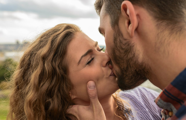 The surprising health benefits of kissing